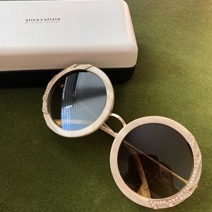 Alice + Olivia round sunglasses